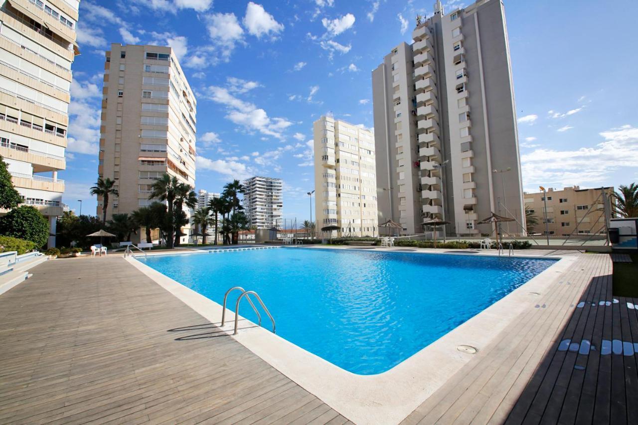 דירות אליקאנטה In Front Of The Sea With Ac And Pool מראה חיצוני תמונה